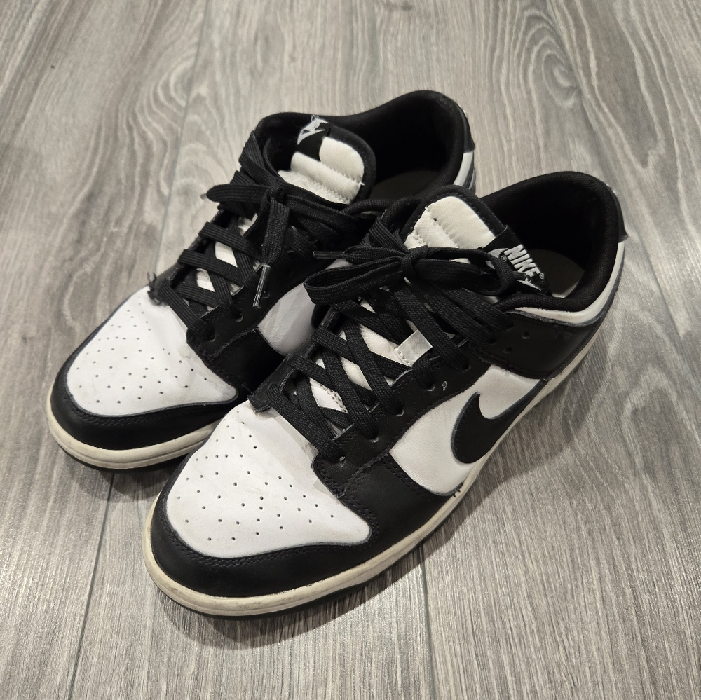 Nike Panda Dunks